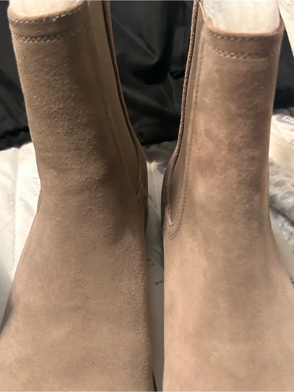Men's Suede Chukka Boots in Taupe